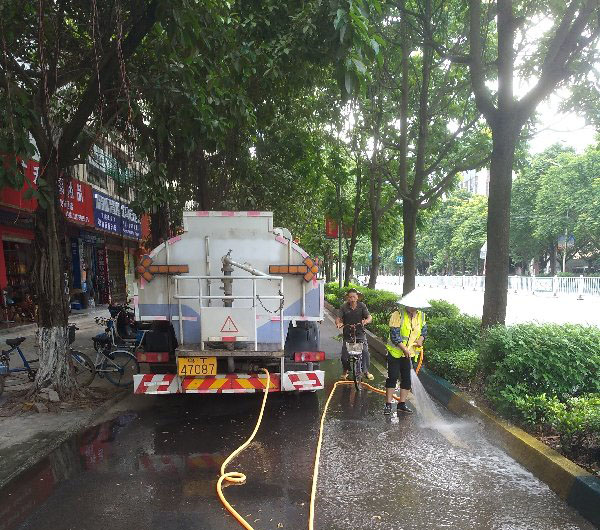 高压洒水车出租