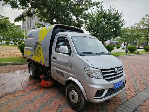 小荷二手环卫车丨蓝牌扫路车